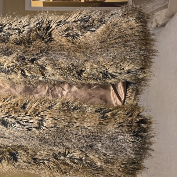 Trina Turk Luxurious Faux Fur Vest in Brown - Picture 5 of 15